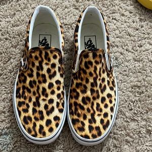 Animal print. Vans classic slip ons.